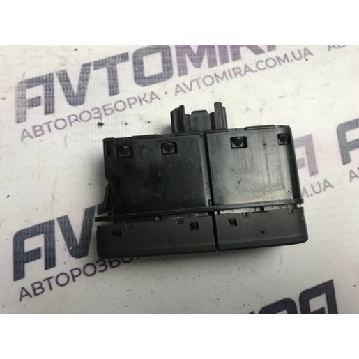 Кнопка обогрева стекла Ford Focus 3 2011-2017 AM5T18K574AB